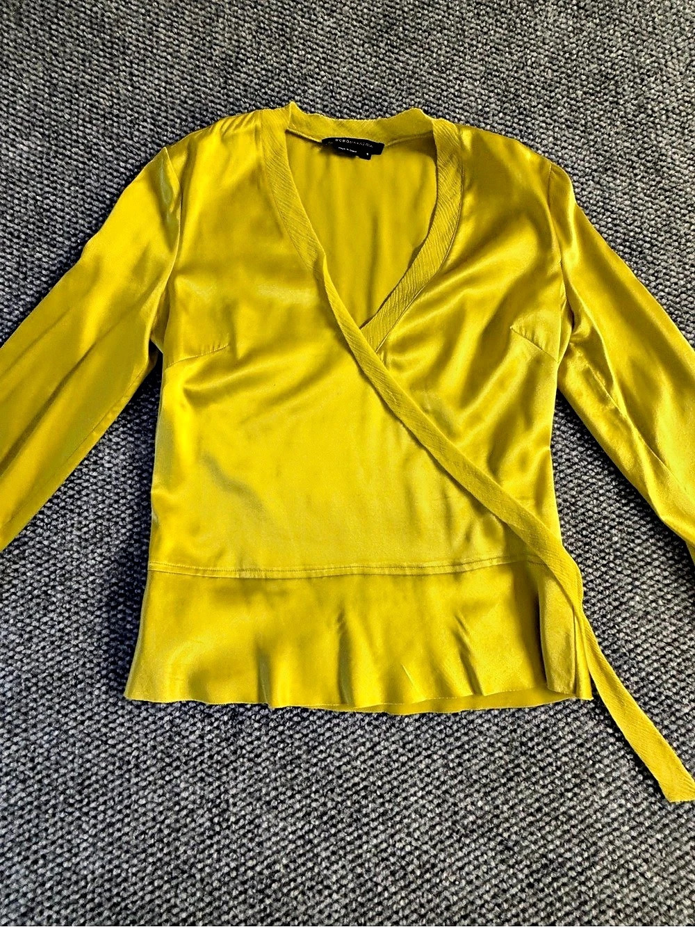 BCBGMAXAZRIA Citron Silk Wrap Blouse Size Small